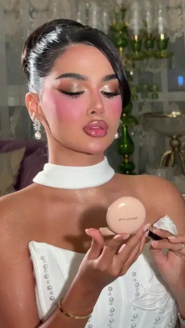 Video by @makeupbyhalahmad