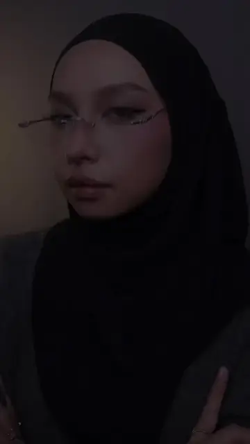 rimless glasses look good on an INTJ 👀